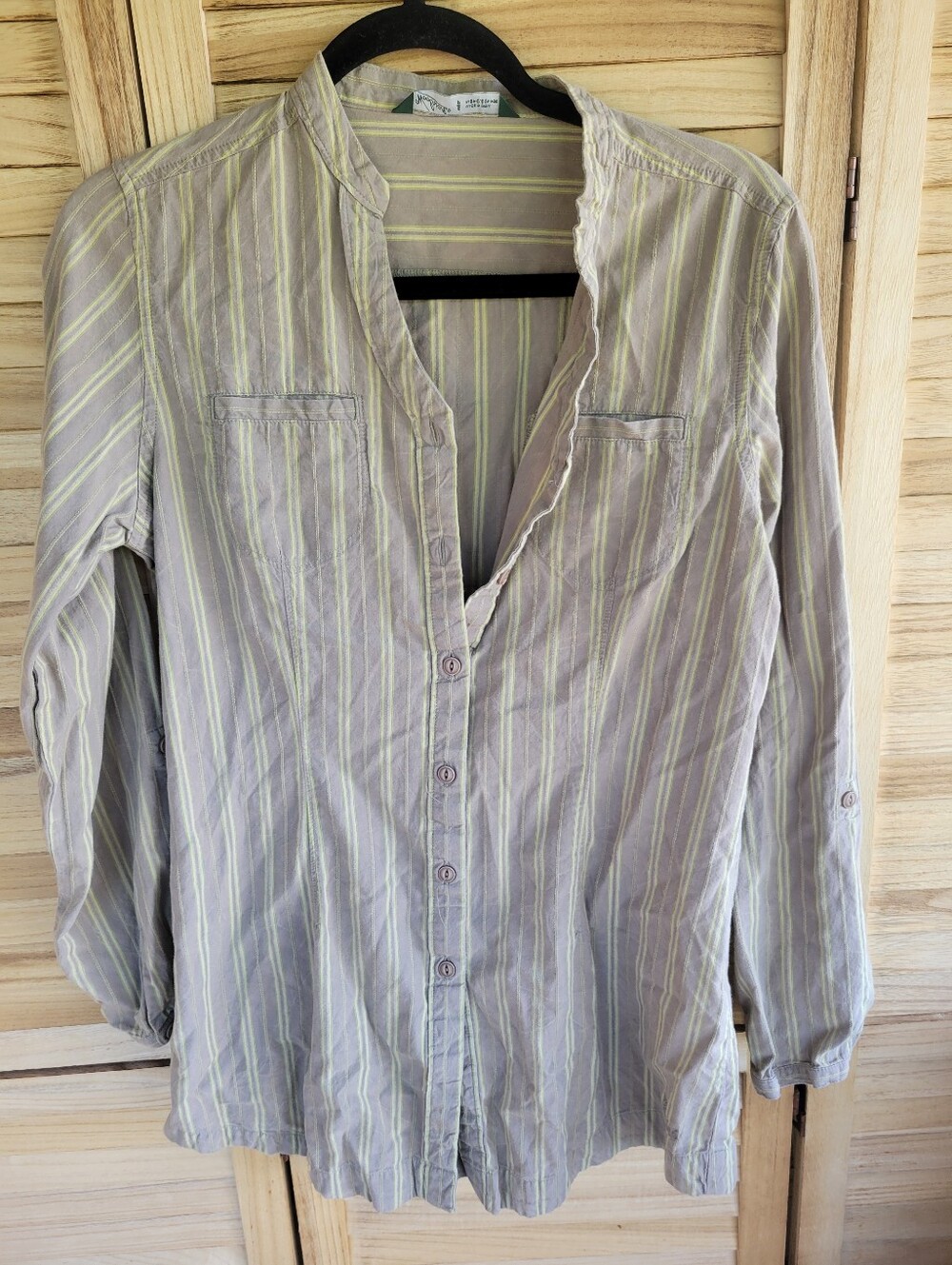 Woolrich Small Women's Button Down Top Long Sleeve Collared Professional Work We